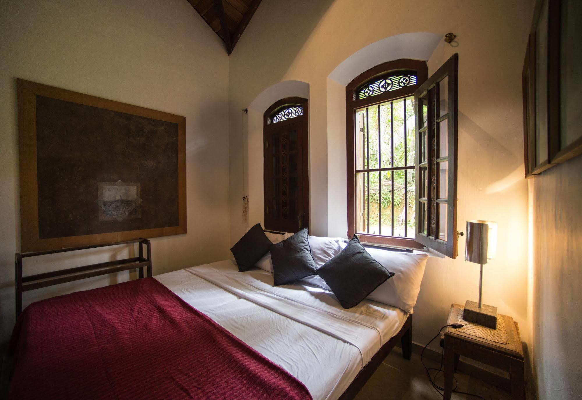 Mirissa Hills Resort Экстерьер фото
