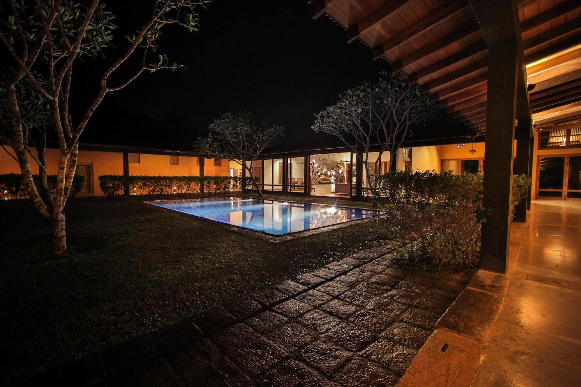 Mirissa Hills Resort Экстерьер фото